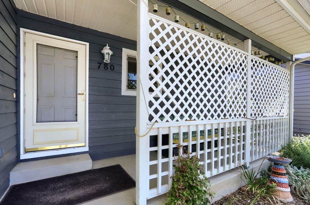780 Zircon Ave