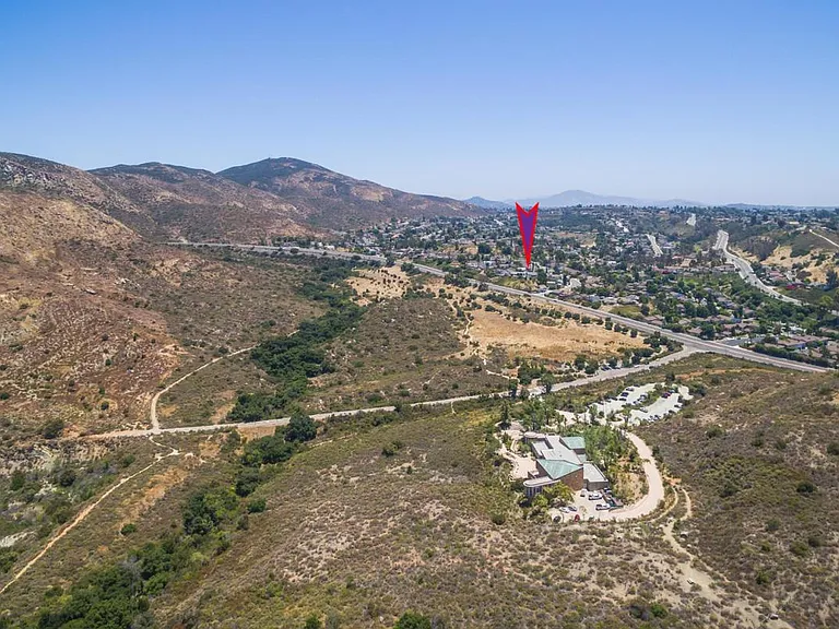 6555 Royal Gorge Ct — Photo 22