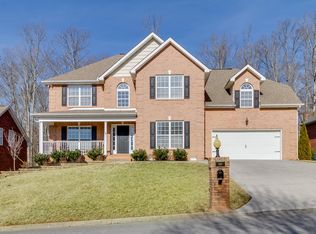 8327 Bay Garden Ln, Knoxville, TN 37938