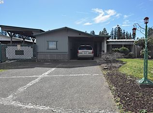 569 S 51st Pl, Springfield, OR 97478