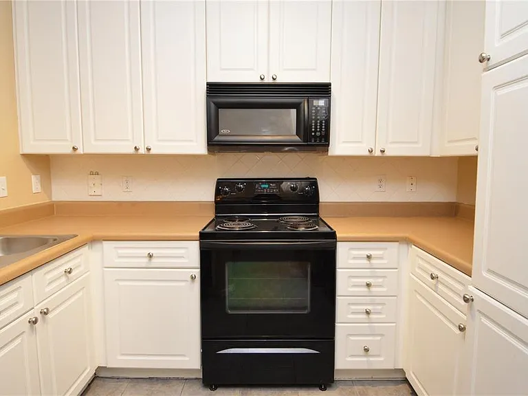 4221 W Spruce St #2229 — Photo 8