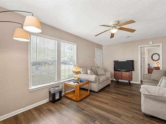 4th image of 3528 N 25th St