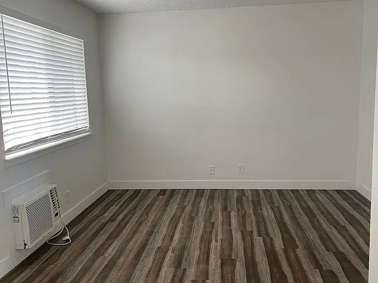 248 Boulder Creek Dr — Photo 2
