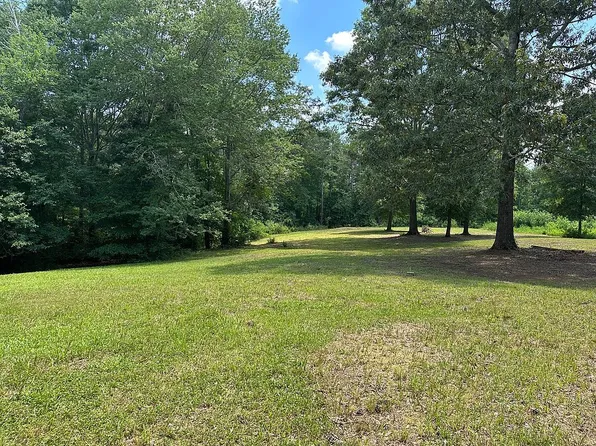 1968 Star Point Rd, Carrollton, GA 30116
