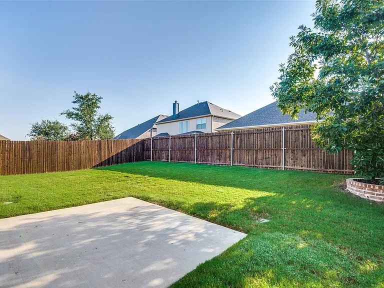 309 Harcourt Ave — Photo 23