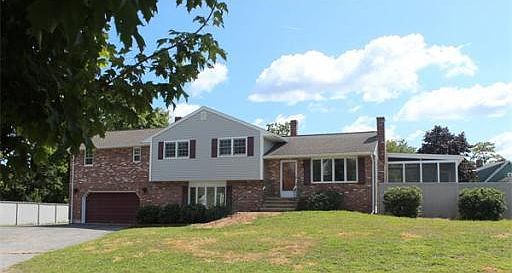 3rd image of 23 Deering Dr