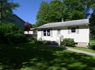 3 Forest End Trl, Stockholm, NJ 07460
