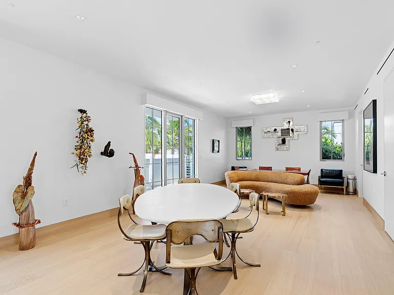 247 Worth Ave #PENTHOUSE — Photo 9