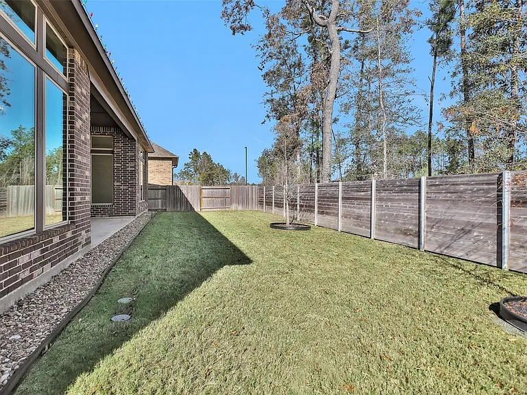 17339 Camillia Trails — Photo 43