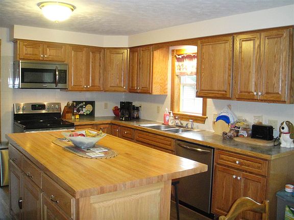 5th image of 702 Picquet Dr