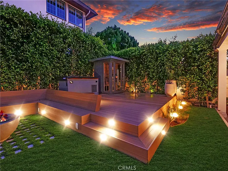 1026 Duncan Ave — Photo 4