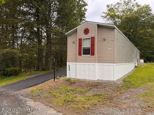 276 Birchwood Dr, East Stroudsburg, PA 18302