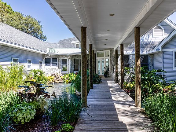 5th image of 1083 Treepoint Dr