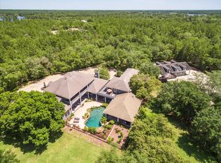 650 Valley Stream Dr, Geneva, FL 32732