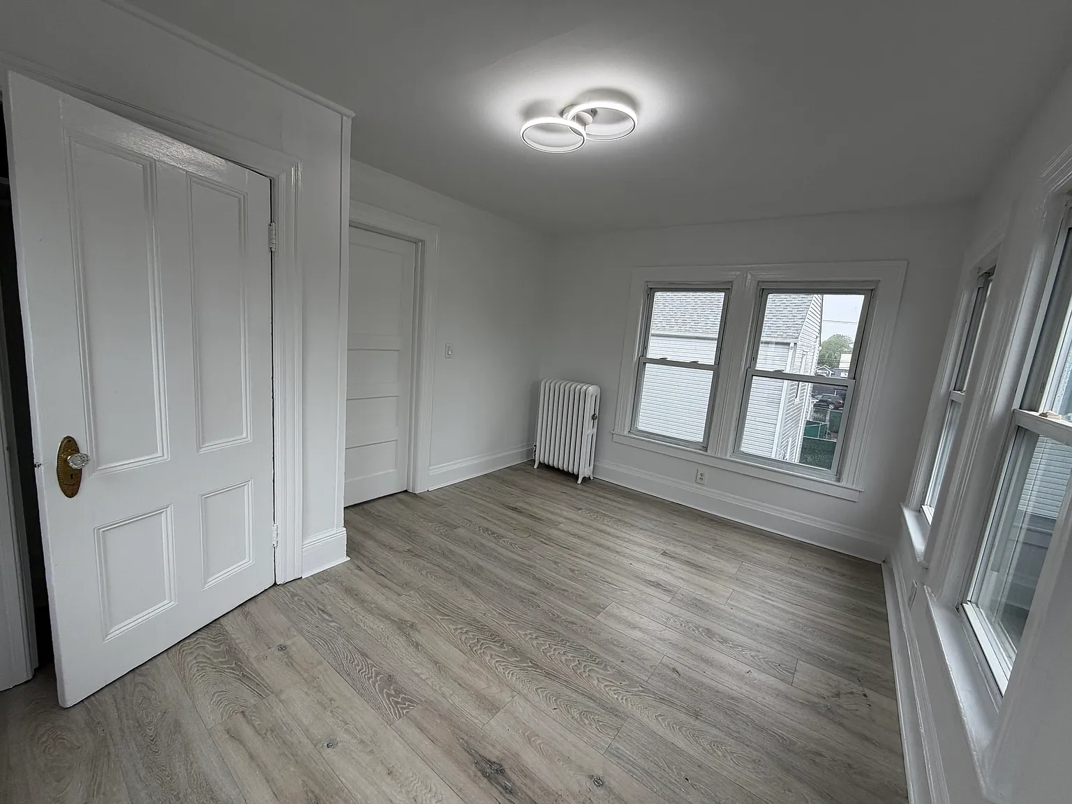 3 bed, $3,850 — Photo 3