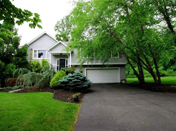 25 Butternut Dr, New City, NY 10956