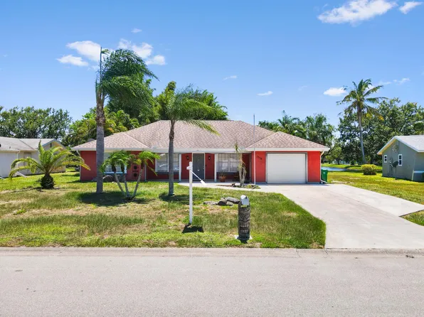 1318 SE Vestridge Lane, Port St Lucie, FL 34952