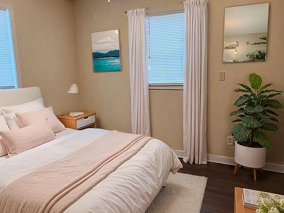 3rd image of 2930 Sandy Hollow Rd #2