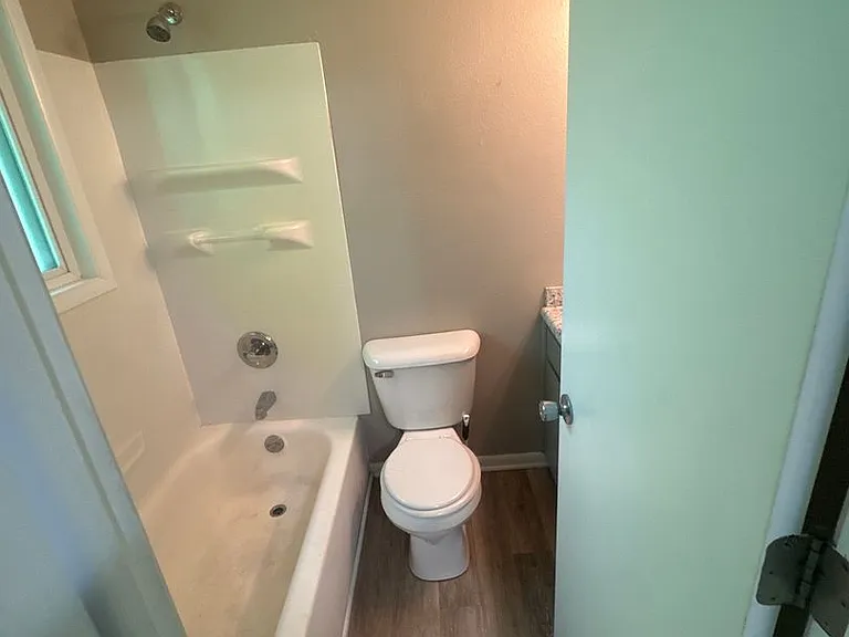 Heritage Apartments — Photo 16