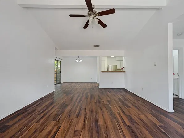 9601 Holly Springs Dr, Austin, TX 78748