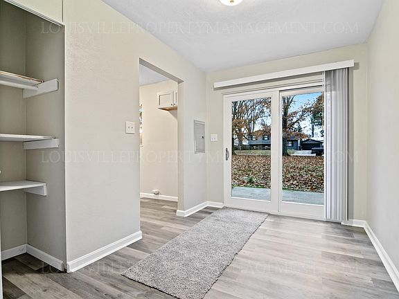 3rd image of 1202 E Walford Dr #11111012
