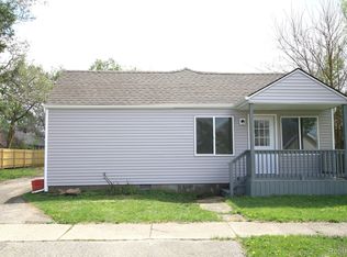 2026 E Parkwood Ave, Burton, MI 48529