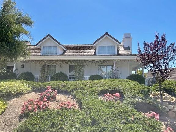 Front of house (great room)