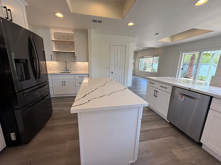 401 Hickoryhill Dr — Photo 12