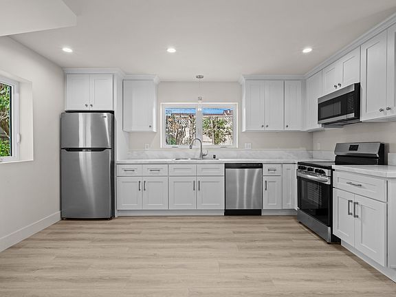 3rd image of 1507 Edris Dr