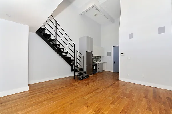 Rented by HCO NY | media 16