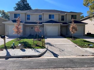 807 S 6th St #3, Bonham, TX 75418