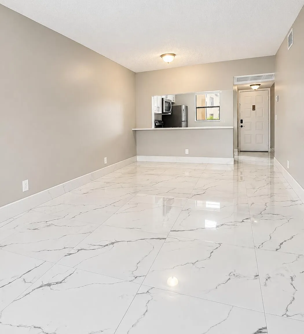 2 bed, 2.0 bath, 790 sqft, $2,100 — Photo 3