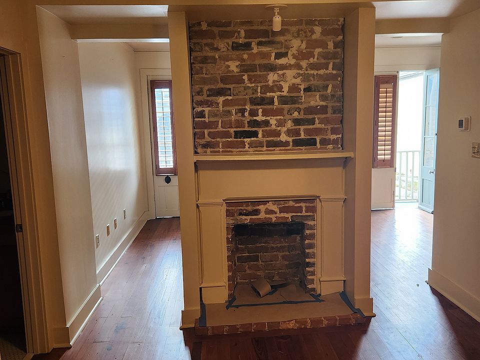 2nd image of 1025 Dumaine St APT 4