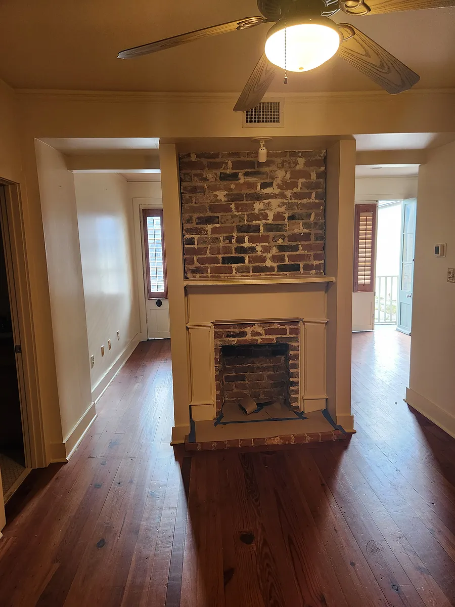 Building Photo - 1025 Dumaine St #4