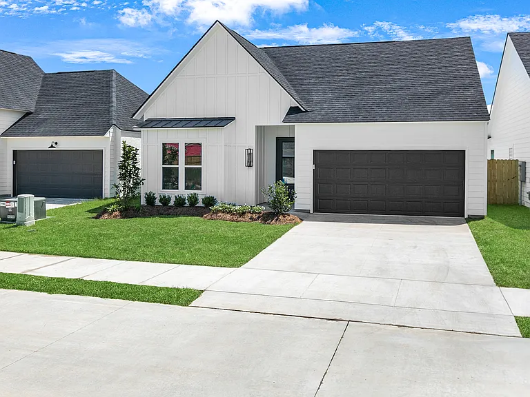 1714 Seawolf Dr — Photo 1