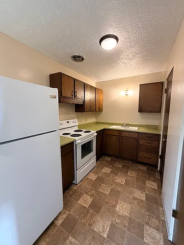 800 Alden Dr #8064 Photo 1
