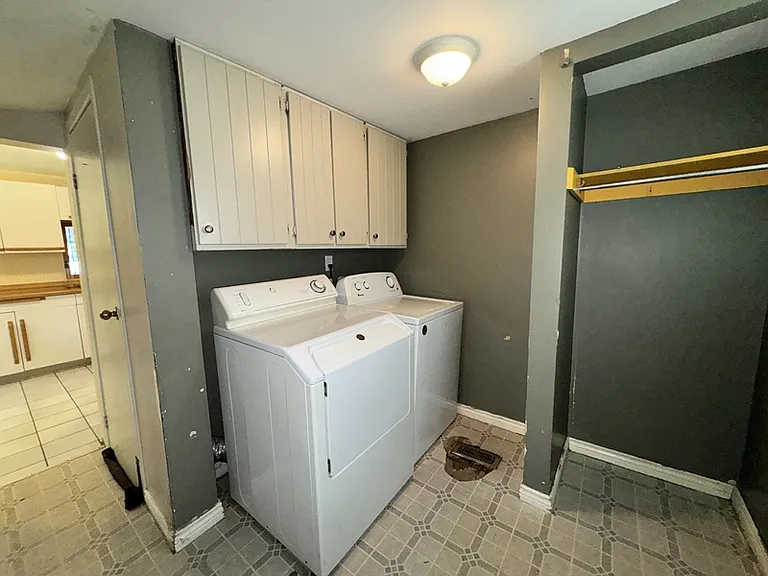 22 McDonald St — Photo 9