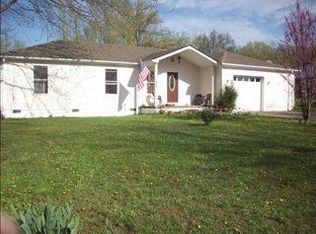 205 Christmas Ridge Rd, Berea, KY 40403