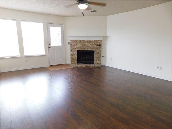 4th image of 1416 Knottingham Dr