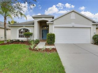 31203 Whinsenton Dr, Zephyrhills, FL 33543