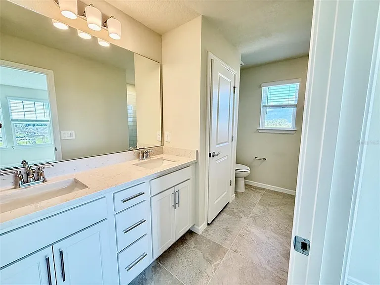 2116 Southbury Dr — Photo 4
