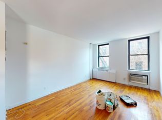 246 W 22nd St APT 19, New York, NY 10011