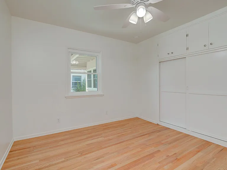 14733 McCormick St — Photo 3