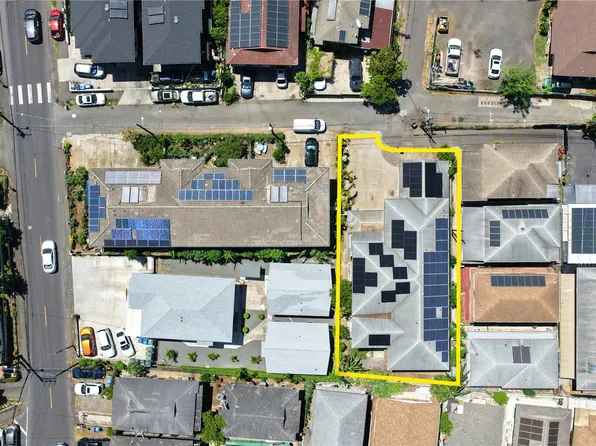 816 Lopez Ln, Honolulu, HI 96817