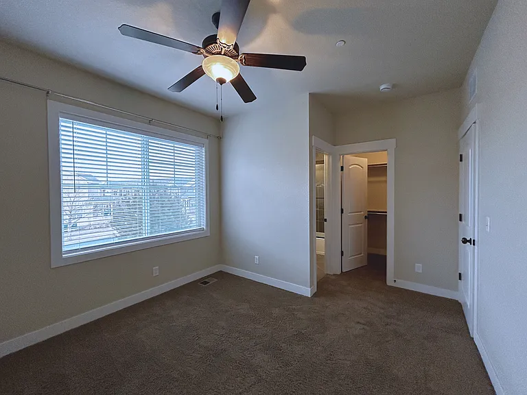 2521 Des Moines Dr #104 — Photo 27