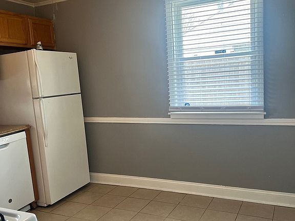 3rd image of 279 Minocqua St
