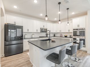 1517 Sawyer Dr, Aubrey, TX 76227
