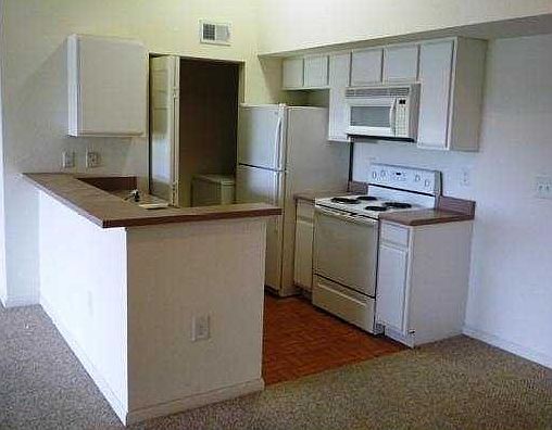 4th image of 151 Palm Drive #306