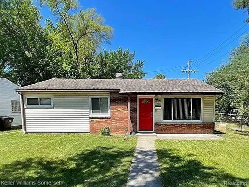 22041 Dante St Photo 1
