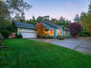 53460 Safe Rd, Bandon, OR 97411